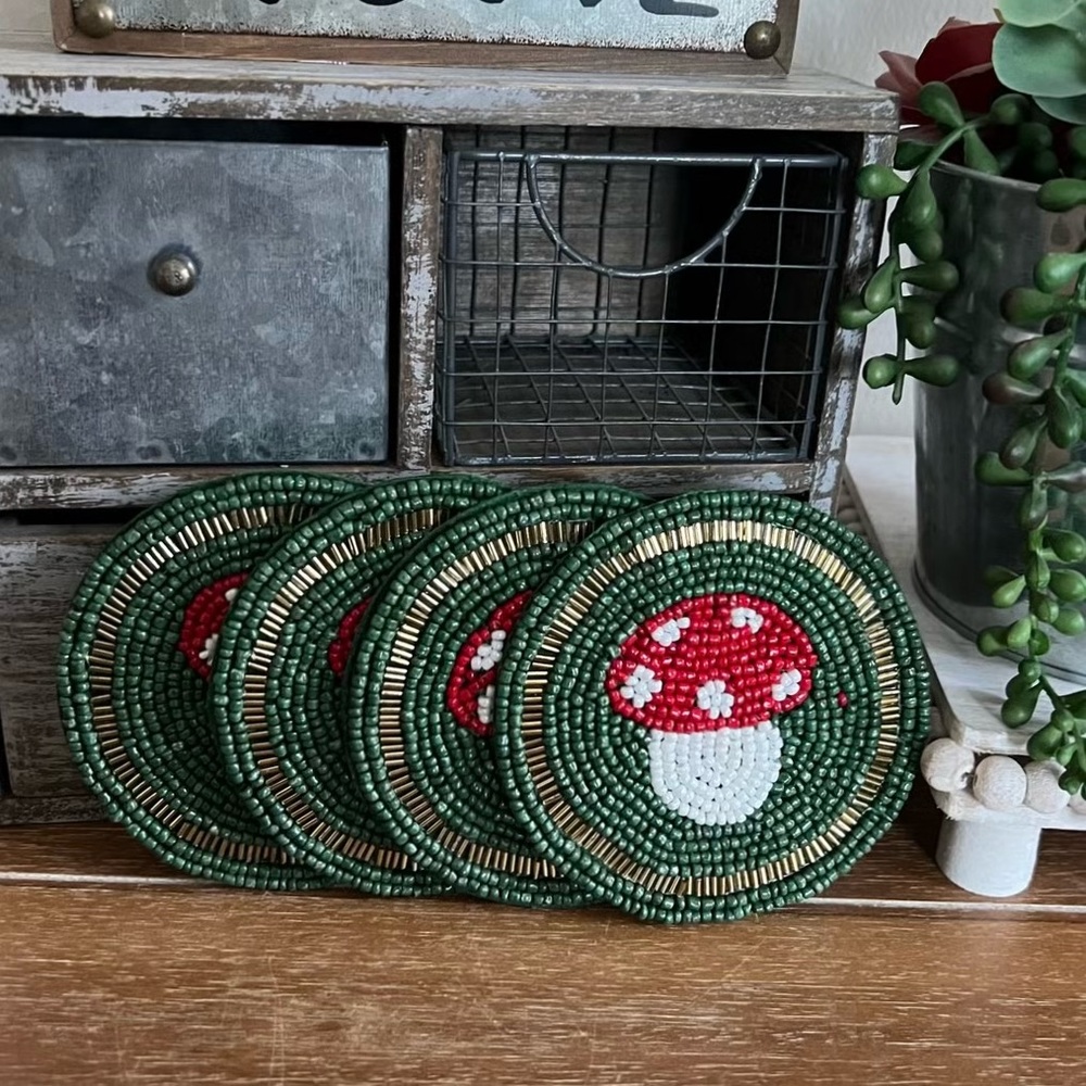 New 4 pc Decorative Mushroom Coaster Set